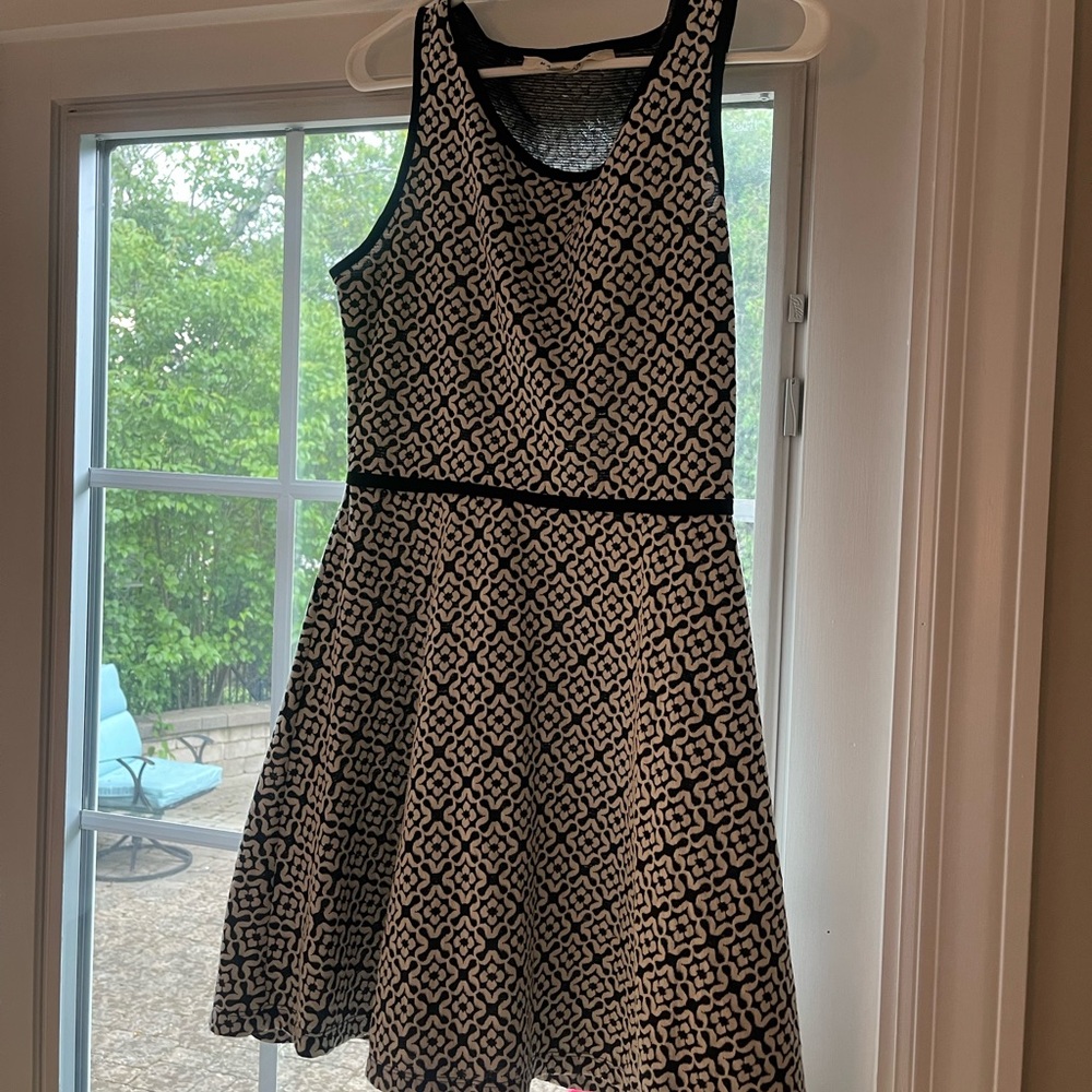 Black and white dress size medium
